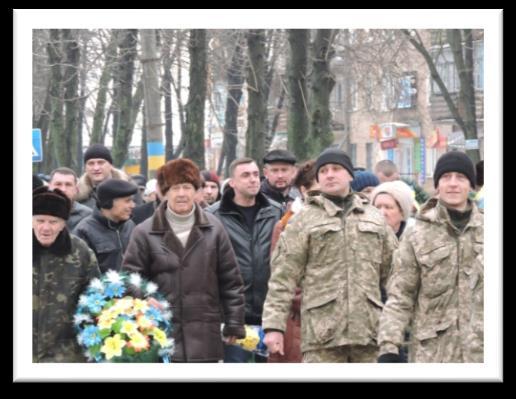 янці відбулась урочиста хода від Обеліску Слави до меморіального кладовища.
