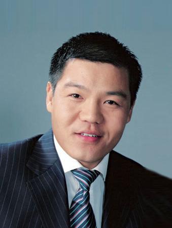 Ding Liguo 丁立国 Executive Chairman, Delong Holding Limited Under Ding Liguo s leadership, Delong Holdings was the first Chinese private iron and steel enterprise to be listed on the Singapore Stock
