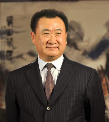 Wang Jianlin 王健林 Executive Board Member, China Entrepreneur Club (CEC) Chairman, Wanda Group At the age of 15, Wang Jianlin enlisted in the People s Liberation Army, and would remain in the PLA for