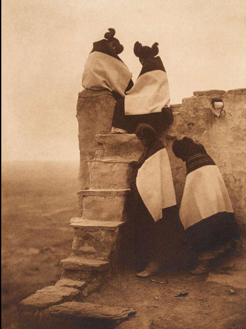 The Princess and the Photographer In 1895 Edward Curtis met elderly Princess Angeline (aka Kickisomlo), last surviving daughter of Duwamish Chief Seattle, from whom the largest city in Washington